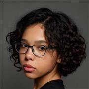 Profesora de Bellas Artes especializada en pintura y escultura da clases online y presencialmente a todas las edades